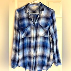Khaki & Co Blue Plaid Button Down Shirt​